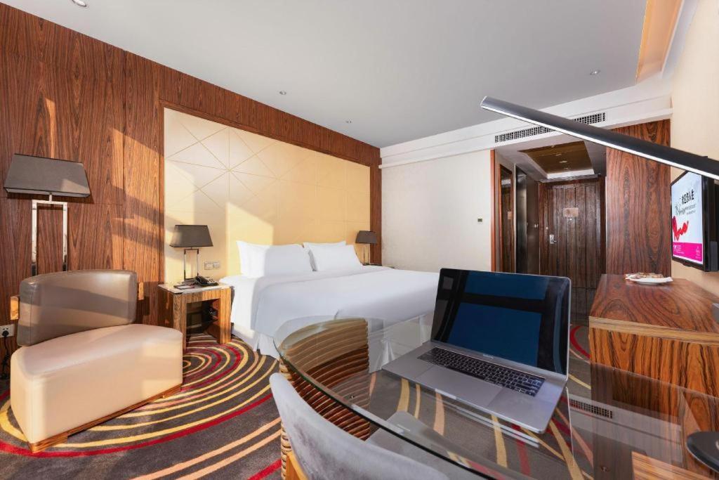 Ramada Plaza Huizhou East Hotel Exterior foto