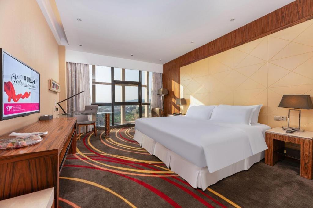 Ramada Plaza Huizhou East Hotel Exterior foto