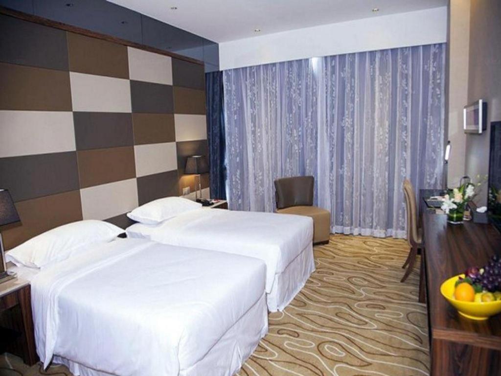 Ramada Plaza Huizhou East Hotel Exterior foto